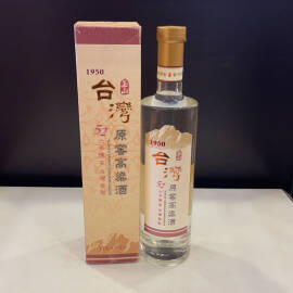 2013年玉山台湾原窖高粱酒6年陈高700mI*1瓶进口白酒