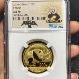2016年15克熊猫金币