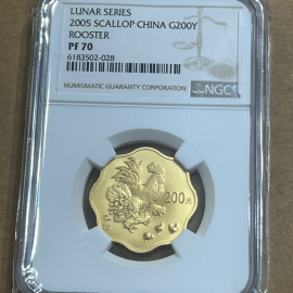 2005年1/2盎司梅花形生肖鸡金币