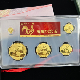 2017年熊猫金币