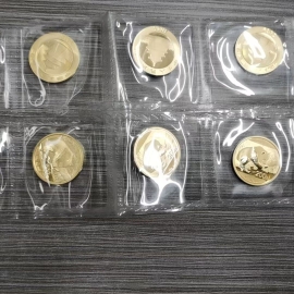 2016年15克熊猫金币