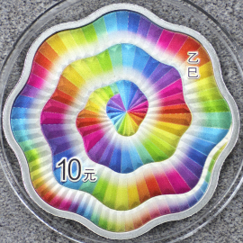 2025年30克梅花形生肖蛇彩银币