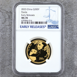 2023年15克熊猫金币