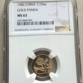 1982年1/10盎司熊猫金币