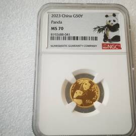 2023年3克熊猫金币