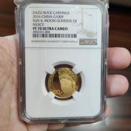 2016年8克大足石刻金币